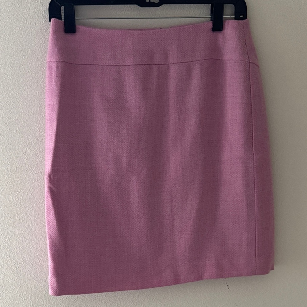 Ann Taylor LOFT Elegant Pink Women's 100% wool pencil Skirt Sz 4